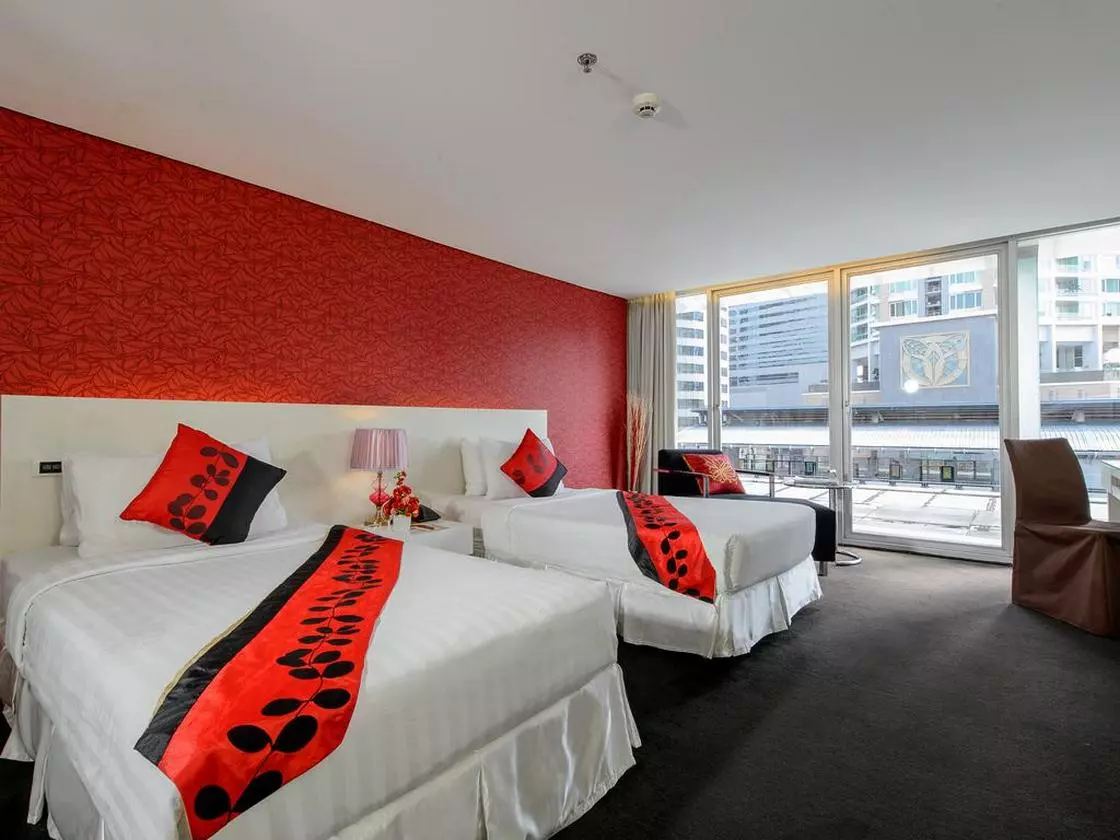 IRESIDENCESATHORN_SHABAVIZ (4).jpg